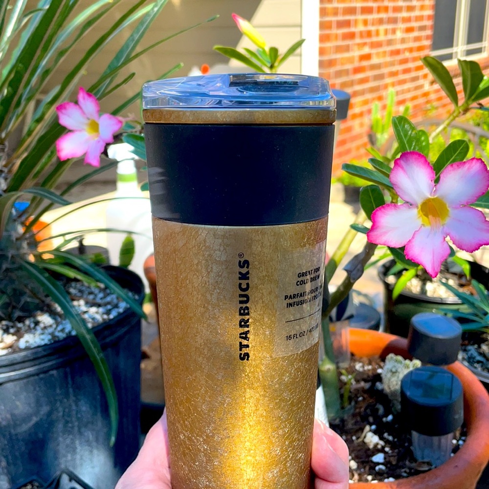 Starbucks awesome textured Gold-n-Black 16 OZ Tumbler